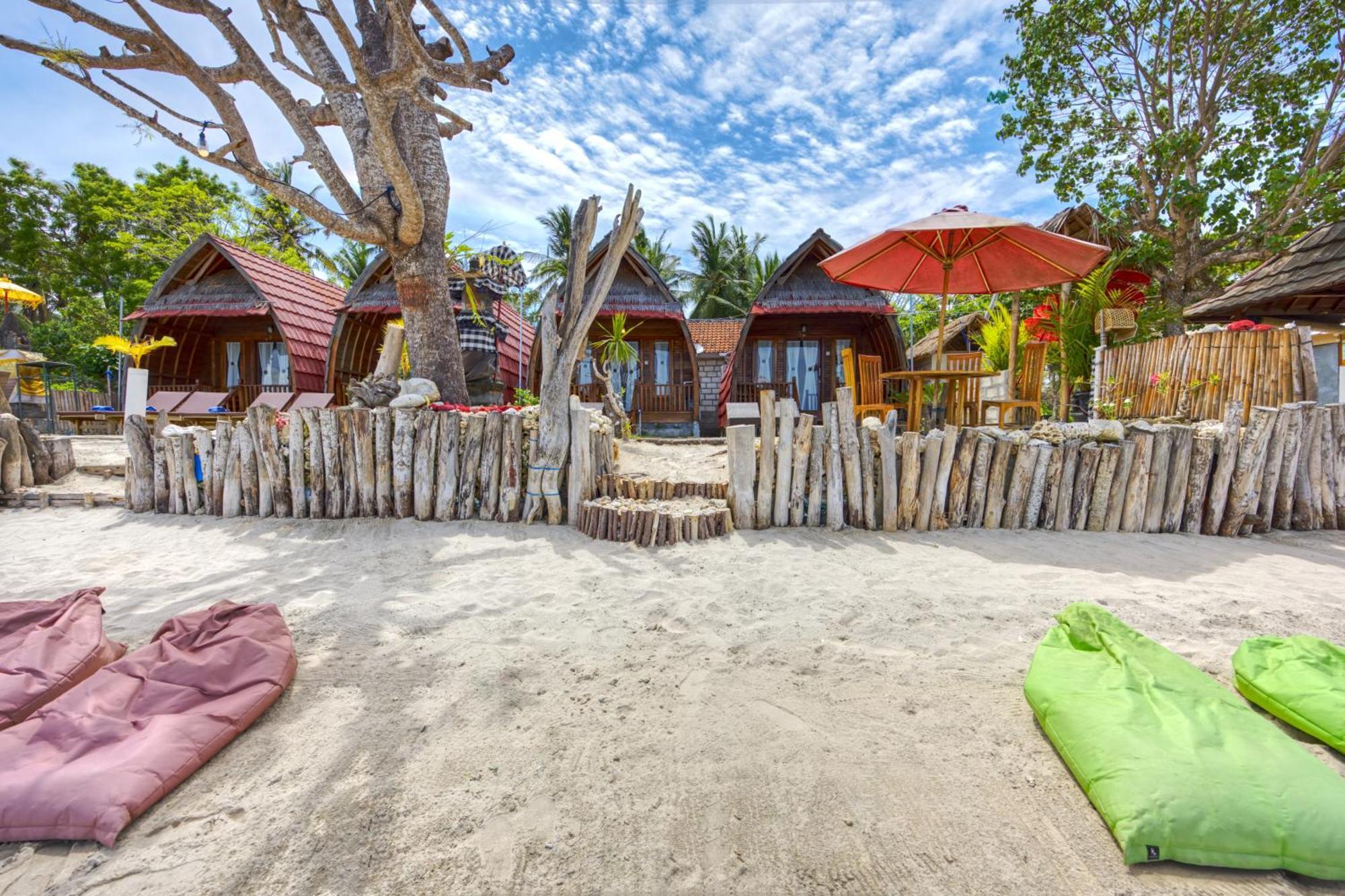 Santen Beach Bungalows Ped ภายนอก รูปภาพ