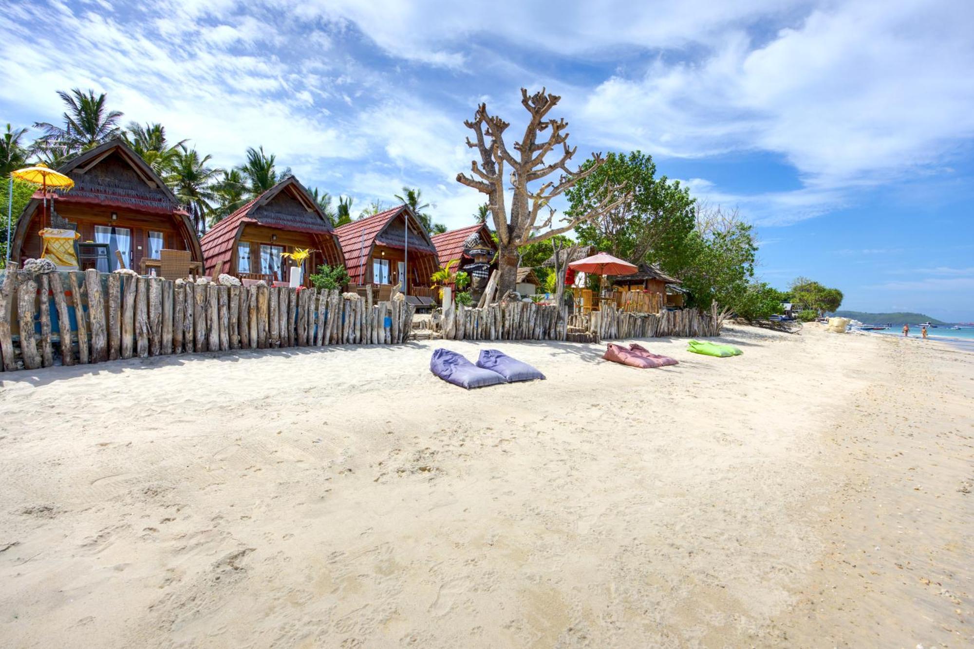 Santen Beach Bungalows Ped ภายนอก รูปภาพ